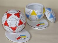 Porcelanowe bombonierki w barwach Polski i Ukrainy